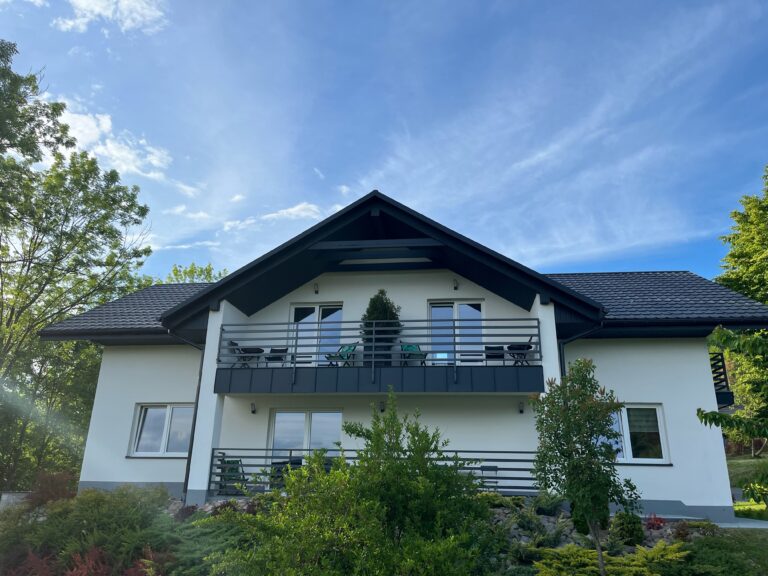 Pensjonat Na Gołębiówce - nowoczesne pokoje i apartamenty w Jaroszowicach blisko Wadowic